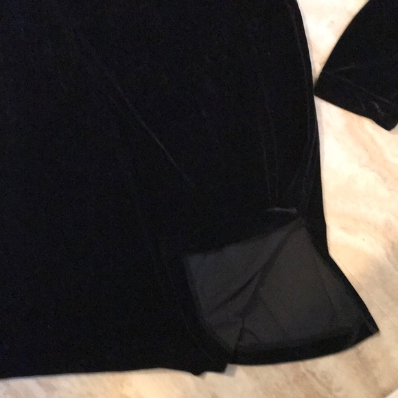 Velvet tunic style top -gorgeous feel - Picture 4 of 4